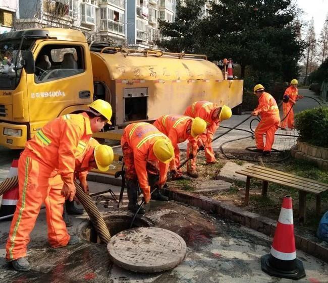 青松路街道市政管道清淤